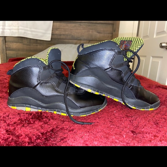 venom green jordans 10s